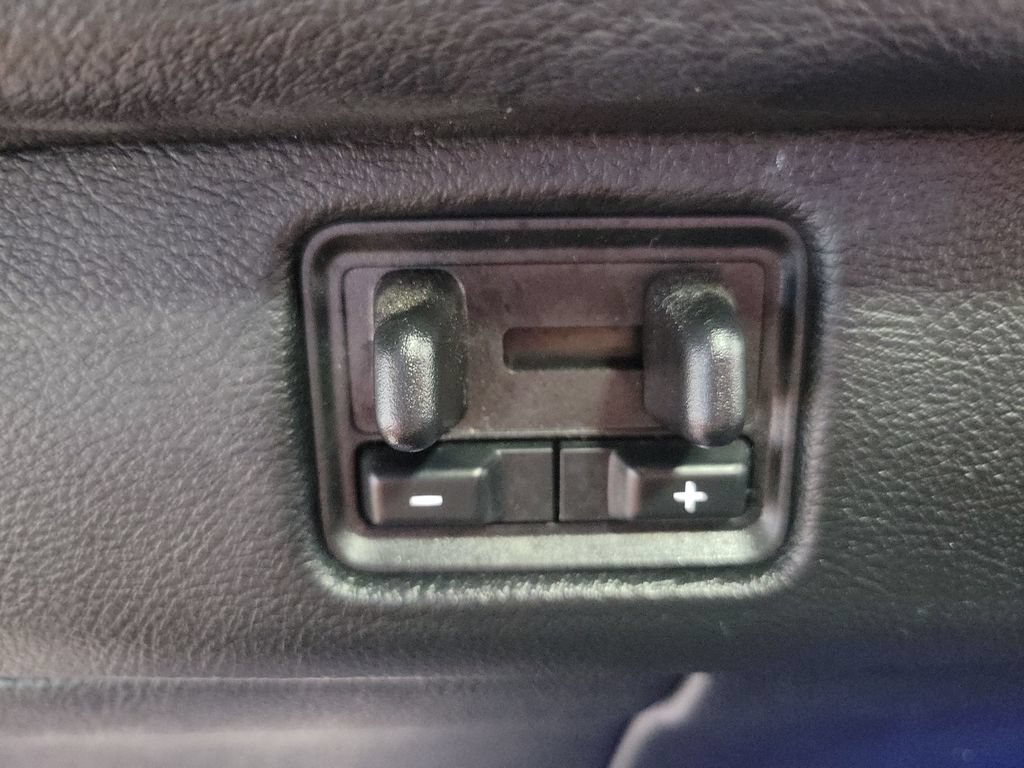 Used 2024 Lincoln Navigator L Reserve AWD/4WD image 46