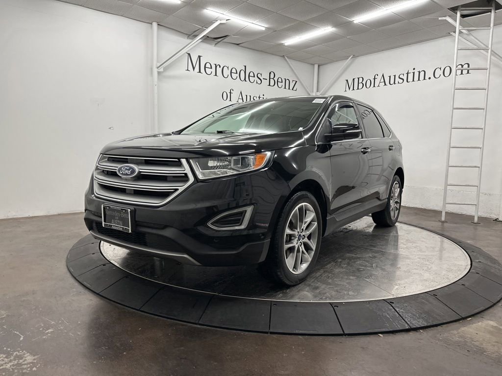 Used 2018 Ford Edge Titanium w/ Equipment Group 302A AWD/4WD image 3