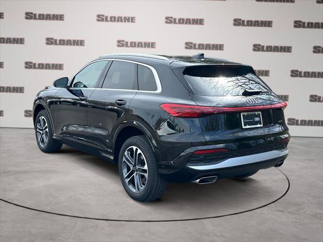 Certified 2025 Audi Q5 Premium Plus w/ Premium Plus image 3