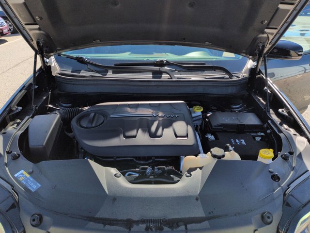 Used 2022 Jeep Cherokee Trailhawk image 22