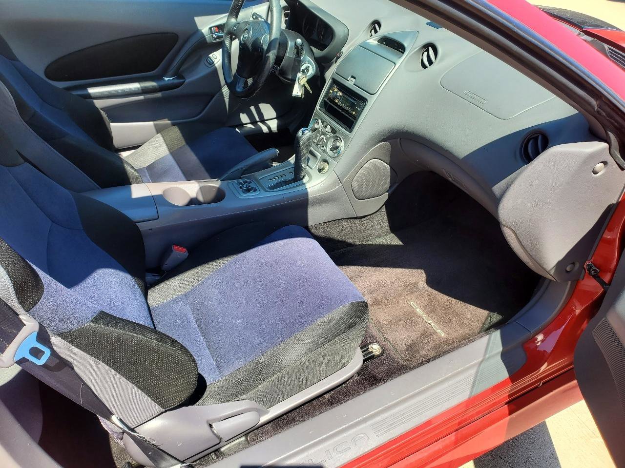 Used 2002 Toyota Celica GT-S FWD image 5