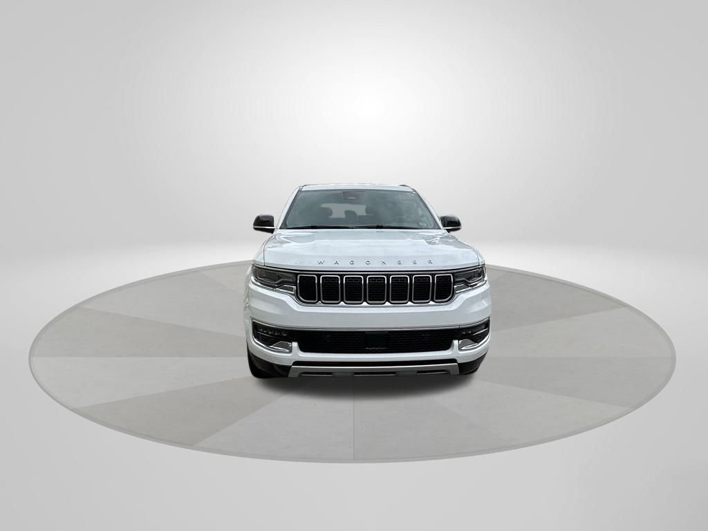 Used 2024 Jeep Wagoneer Series II w/ Flexible Seating Group image 2