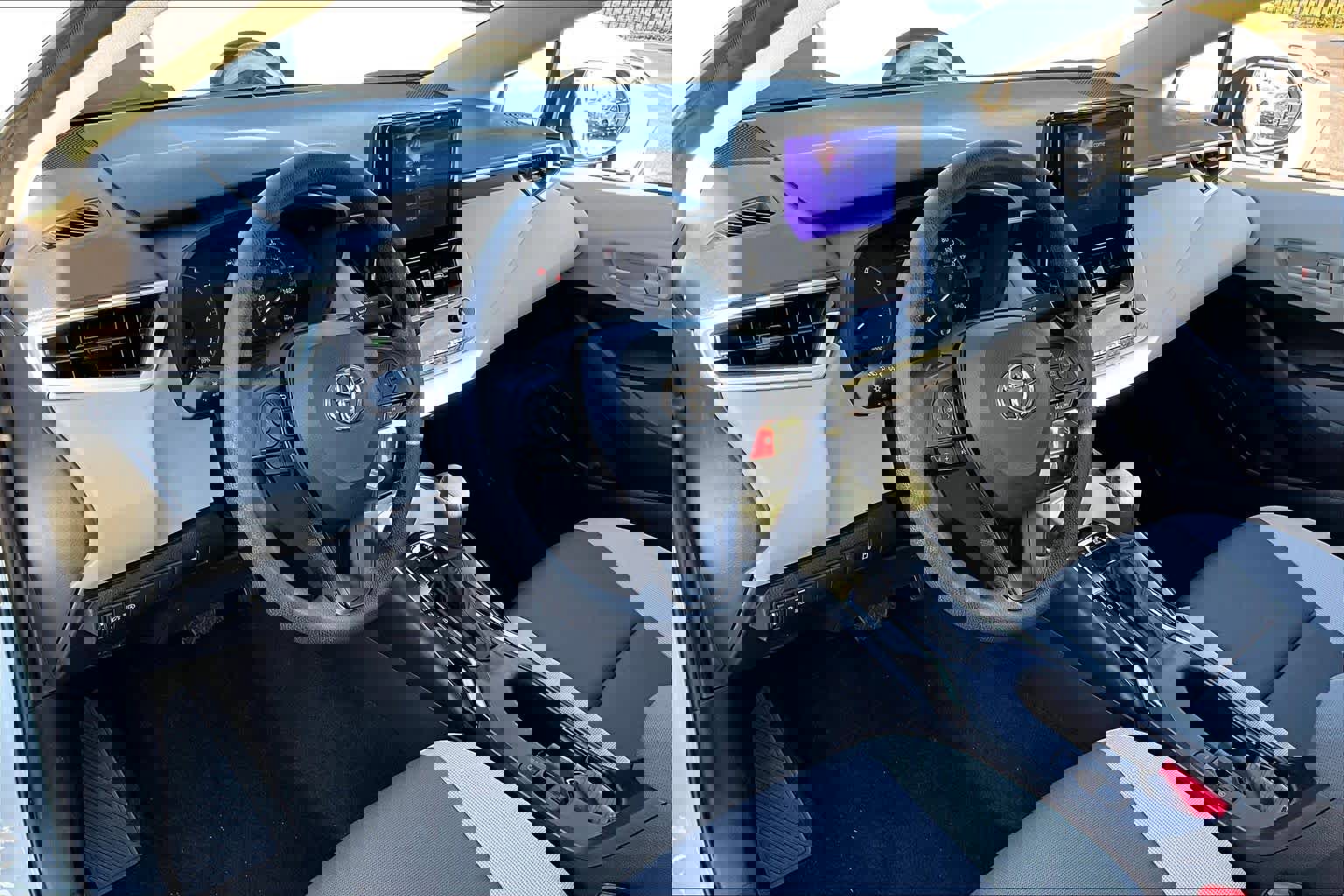 Certified 2025 Toyota Corolla LE image 16