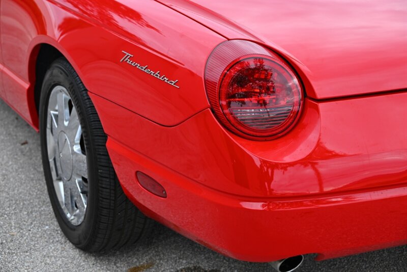Used 2002 Ford Thunderbird RWD image 11