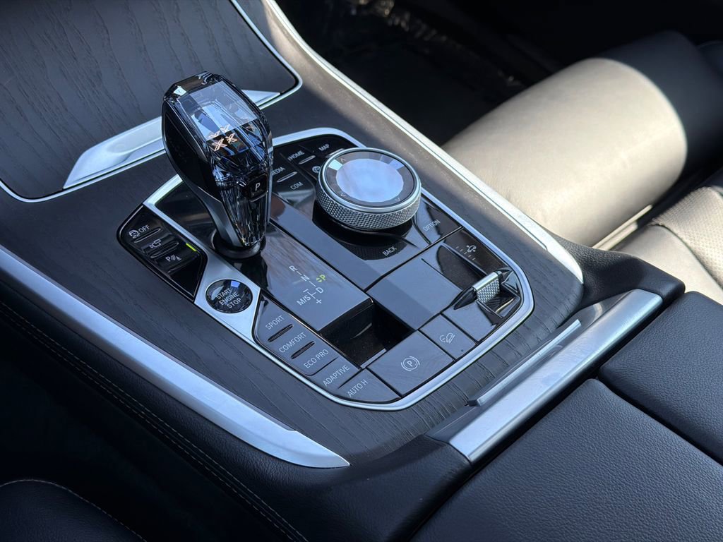 Used 2022 BMW X7 xDrive40i w/ Premium Package image 35