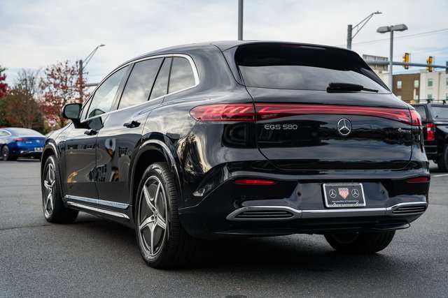 Used 2023 Mercedes-Benz EQS 580 4MATIC SUV image 5