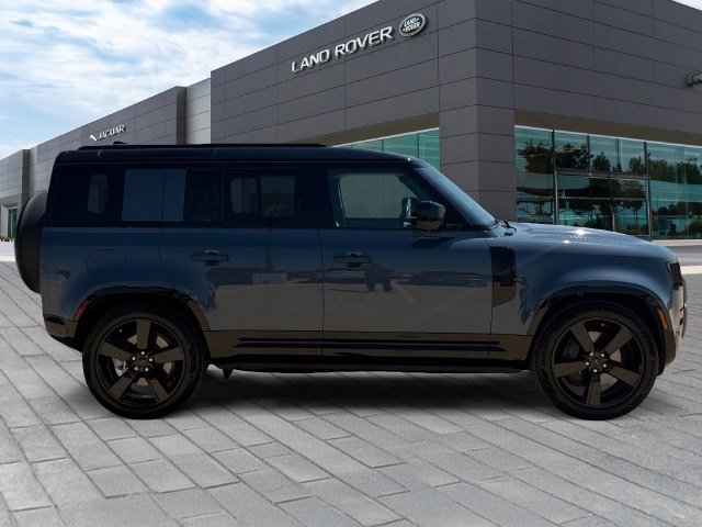 Certified 2026 Land Rover Defender 110 X-Dynamic SE AWD/4WD image 6