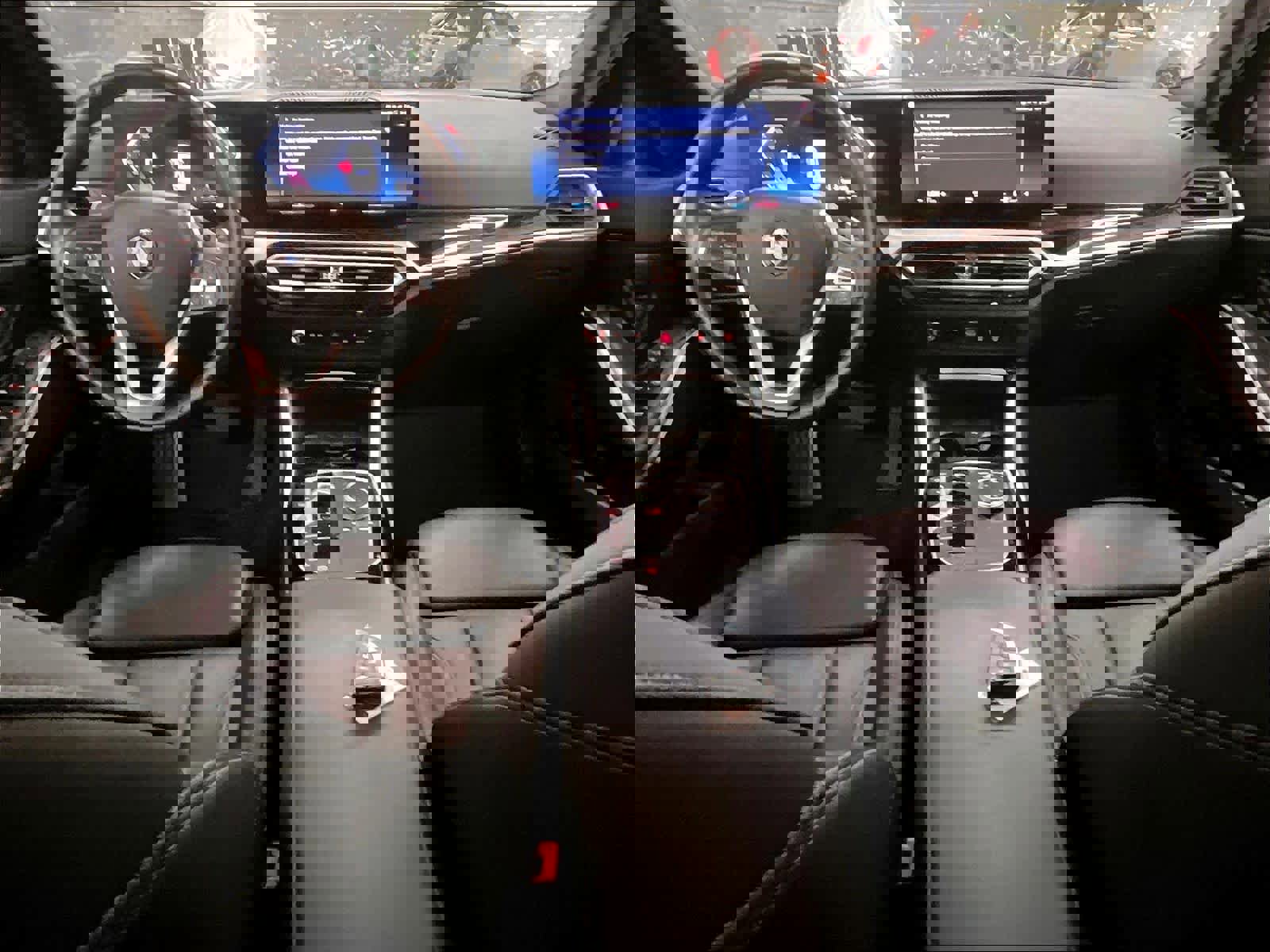 Used 2024 BMW 330i Sedan w/ Convenience Package image 17