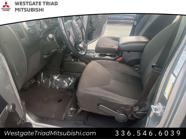 Used 2016 Jeep Wrangler Unlimited Sport w/ Connectivity Group image 11