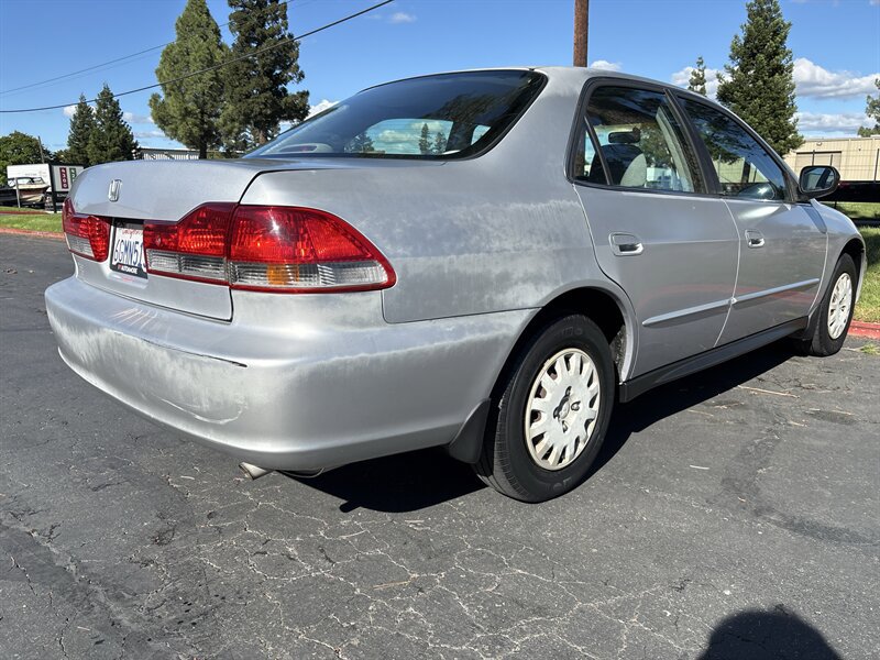 Used 2001 Honda Accord VP image 11