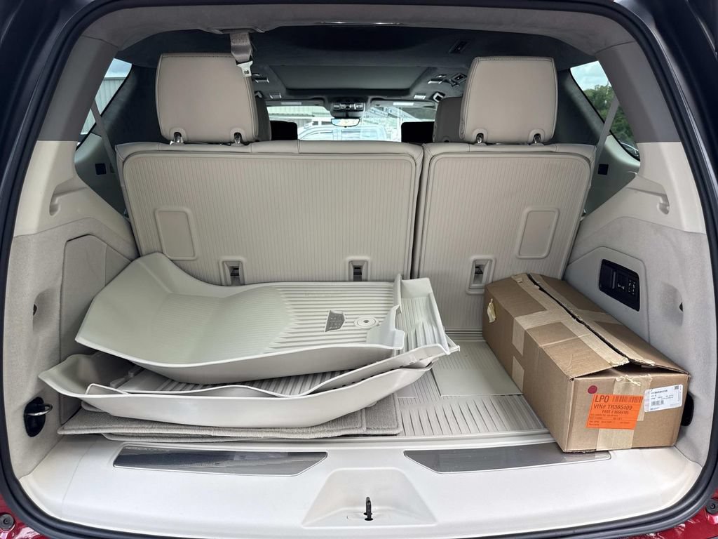 New 2026 Cadillac Escalade Platinum Sport w/ LPO, ONYX Package AWD/4WD image 11