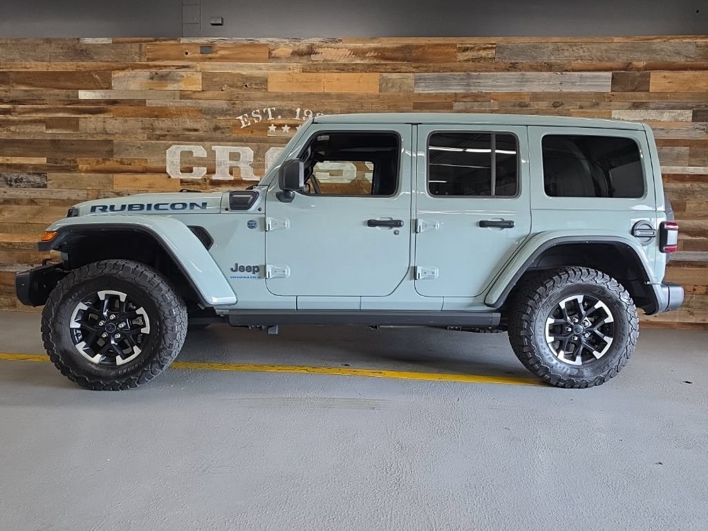 Used 2024 Jeep Wrangler Unlimited Rubicon 4xe AWD/4WD image 15