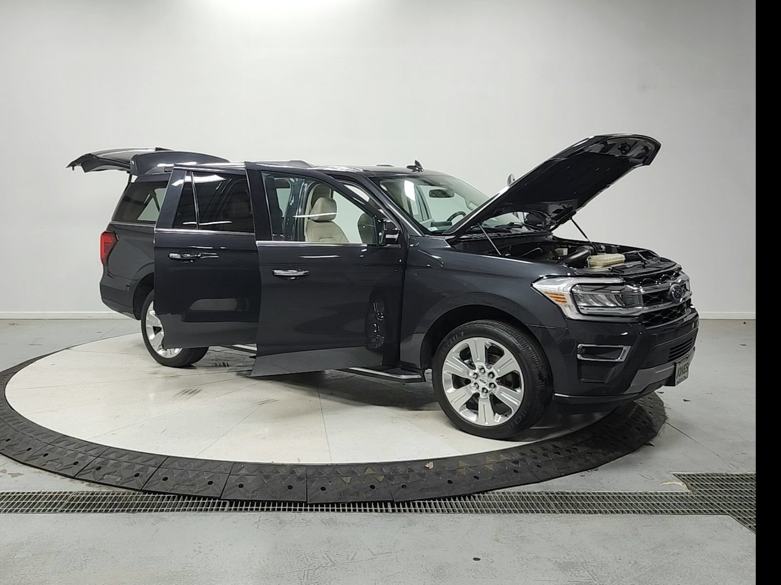 Used 2022 Ford Expedition Max Limited RWD image 10