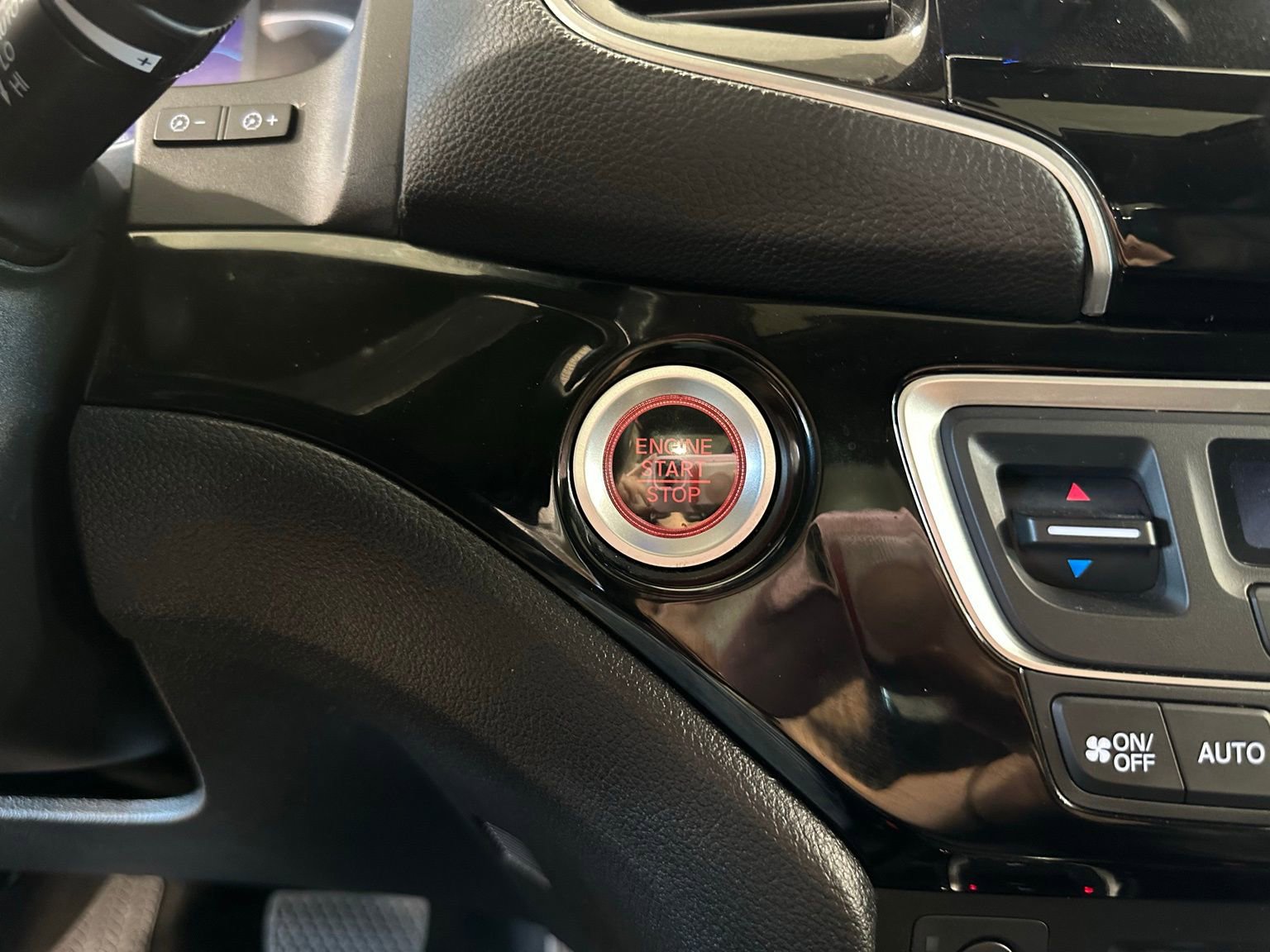 Used 2020 Honda Pilot Elite image 22