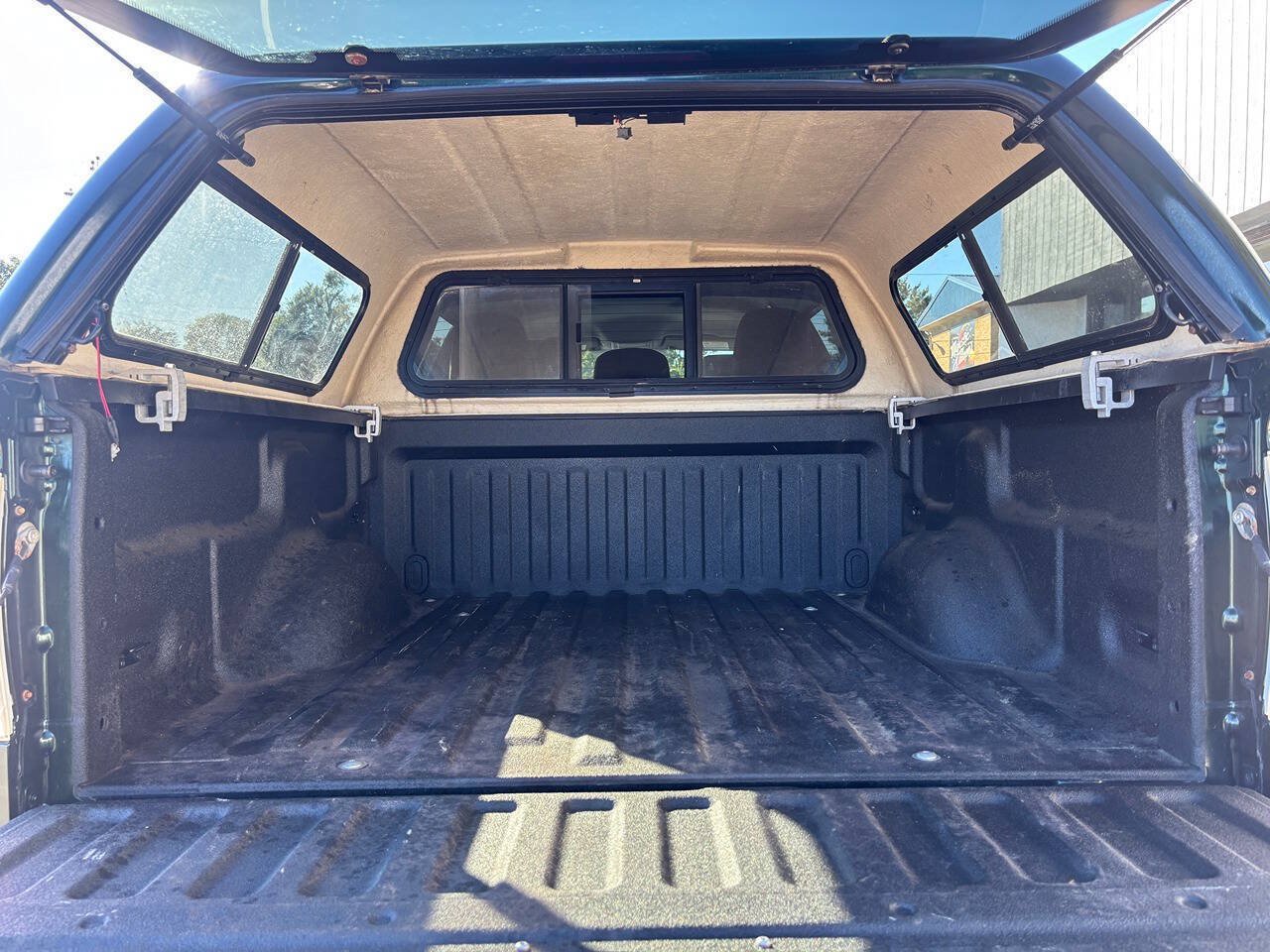 Used 2012 Ford F150 XLT w/ XLT Chrome Pkg AWD/4WD image 14