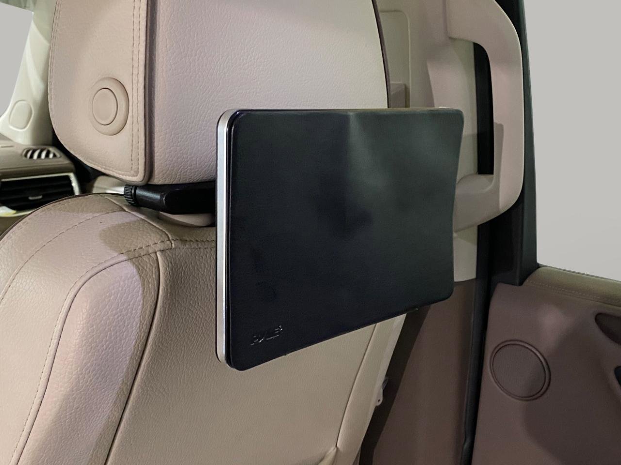 Used 2021 GMC Yukon Denali w/ Denali Premium Package image 13