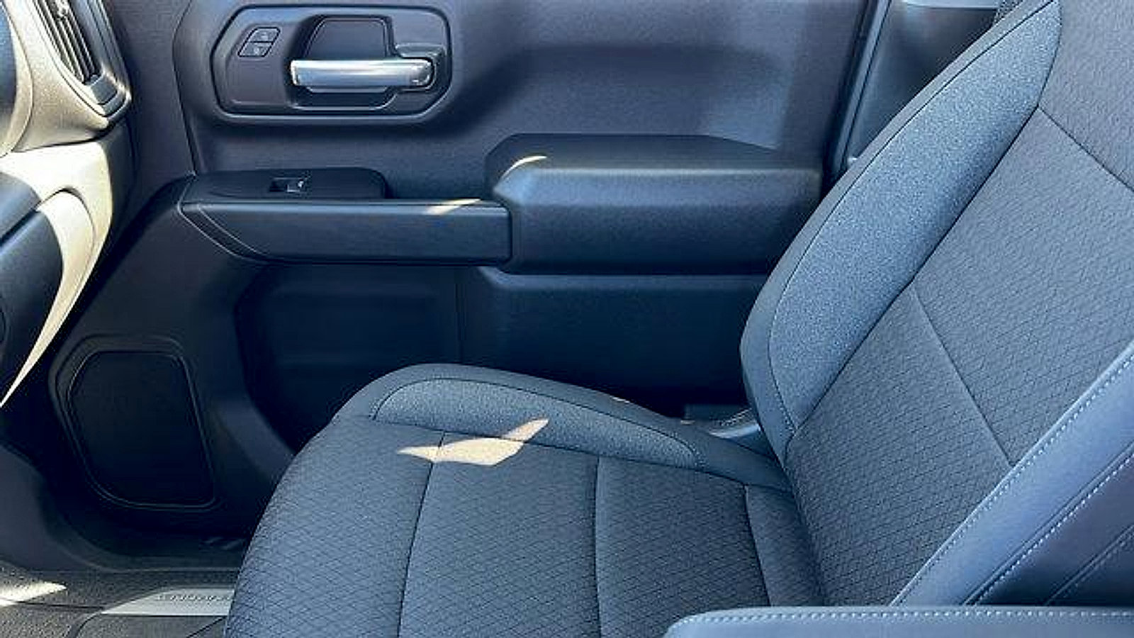 New 2026 Chevrolet Silverado 2500 Custom w/ Custom Convenience Package image 22