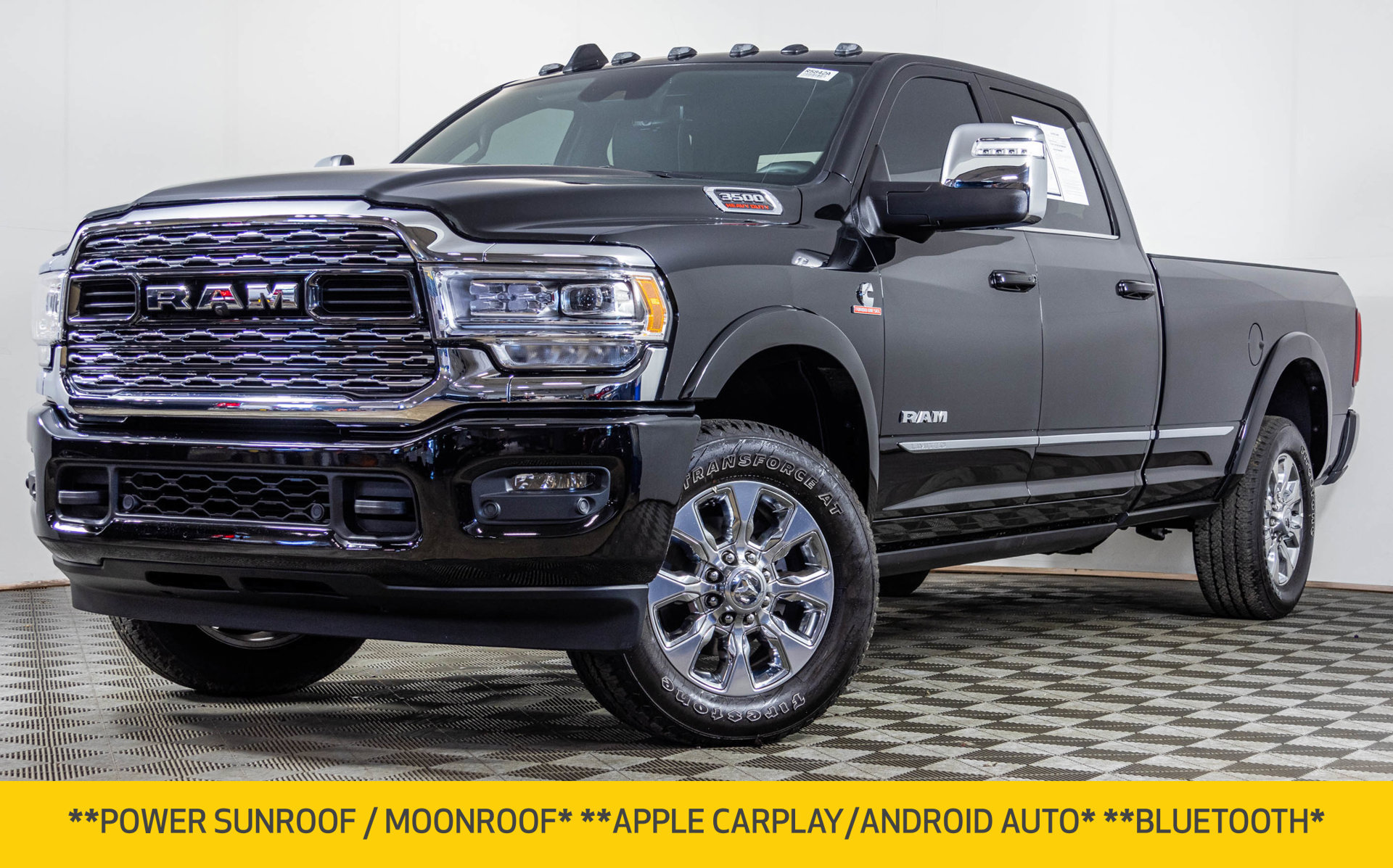 Used 2024 RAM 3500 Limited AWD/4WD image 2
