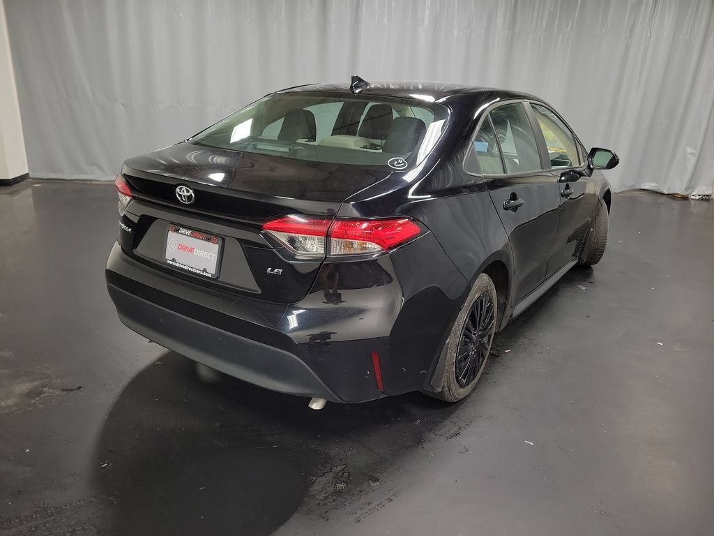Used 2025 Toyota Corolla LE FWD image 8