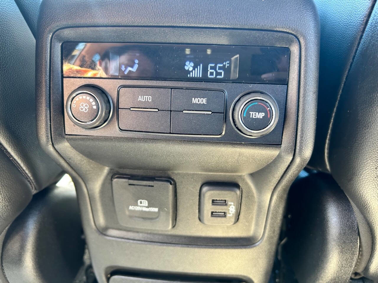 Used 2019 GMC Acadia SLT image 28