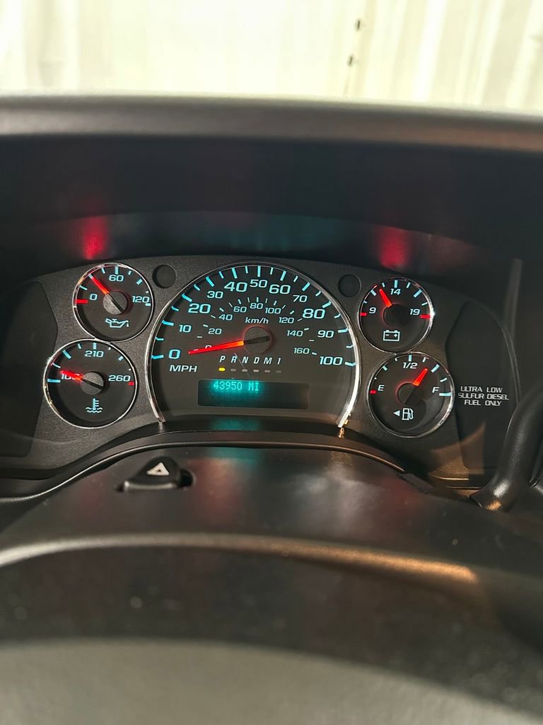 Used 2020 Chevrolet Express 2500 image 17