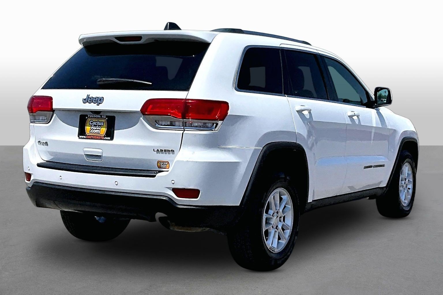 Used 2018 Jeep Grand Cherokee Laredo AWD/4WD video 2