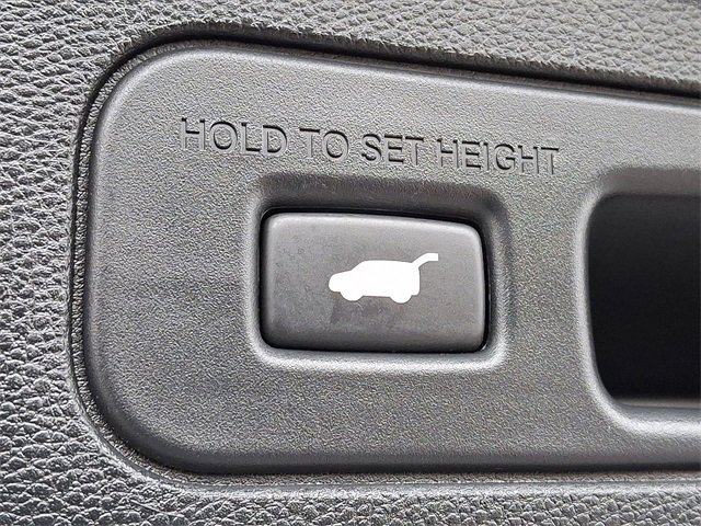 Used 2025 Acura MDX w/ Technology Package image 34