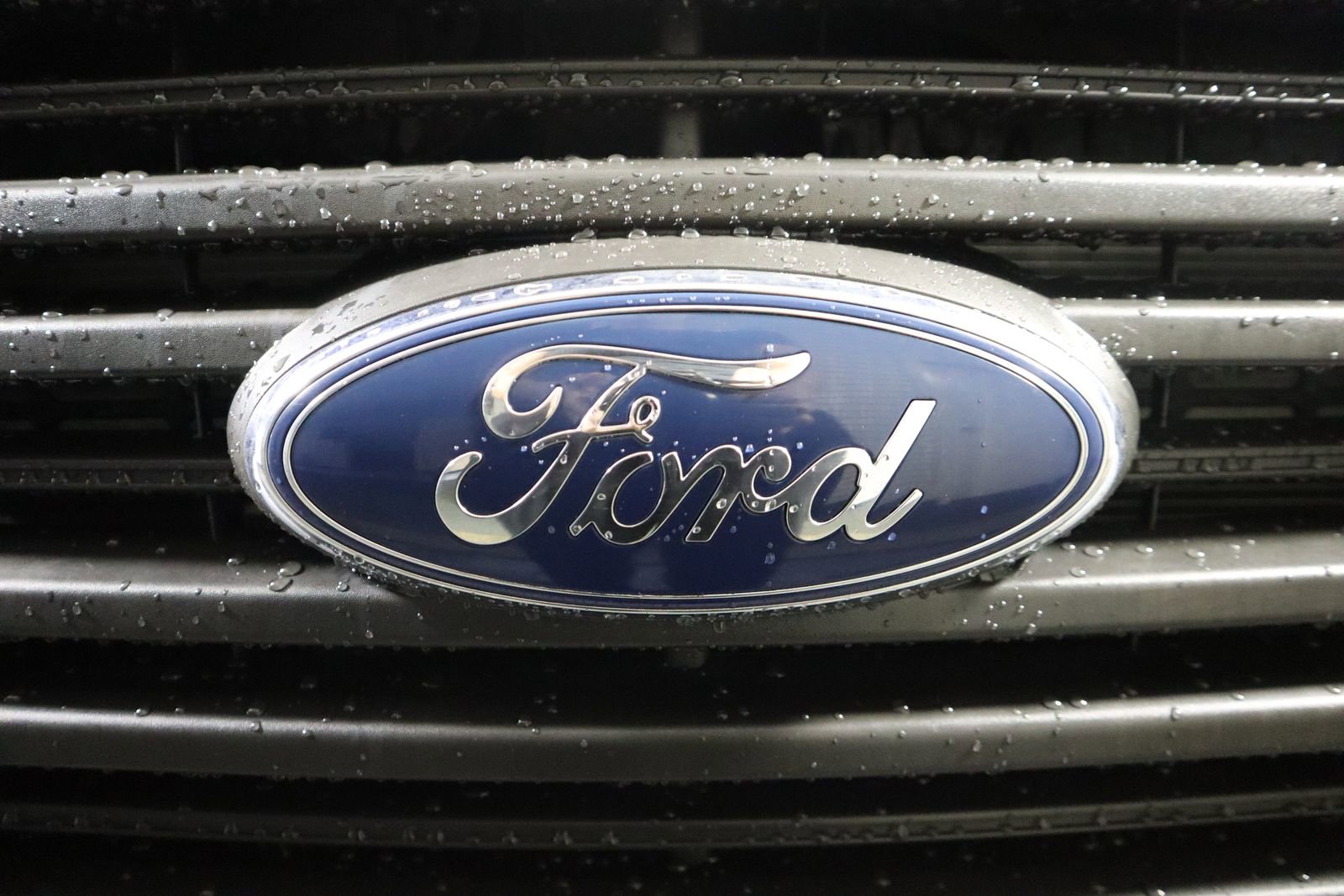 Used 2016 Ford Transit 150 XL image 5