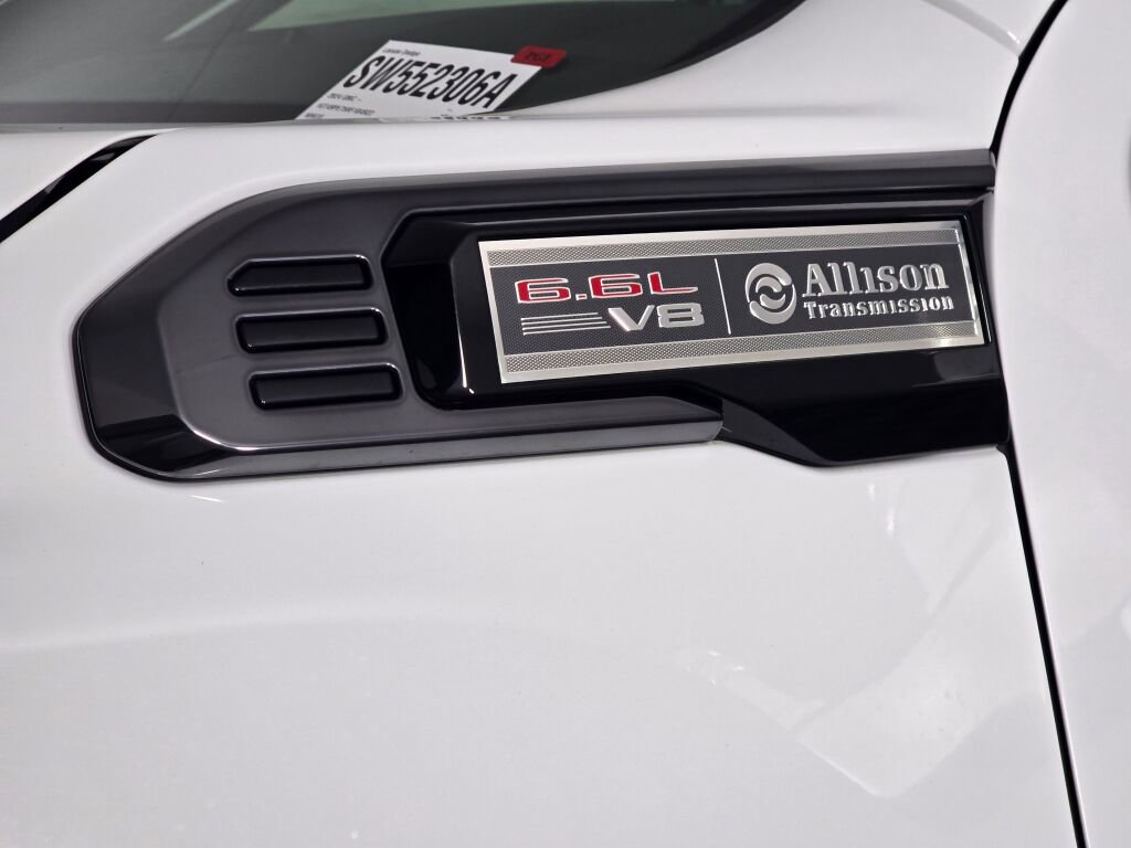 Used 2024 GMC Sierra 2500 AT4 w/ AT4 Premium Plus Package image 11