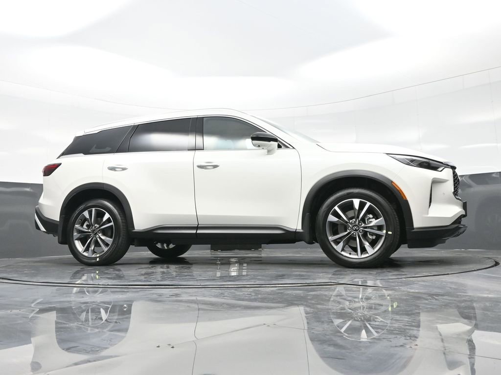 Used 2025 INFINITI QX60 Luxe w/ Vision Package image 34