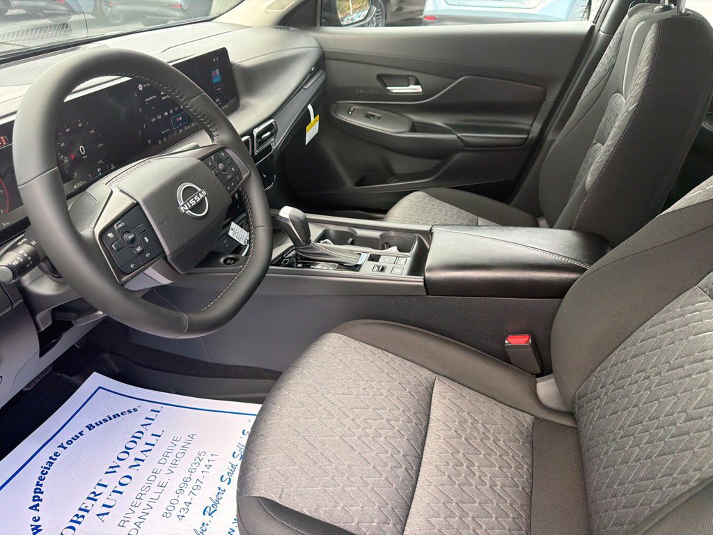 New 2027 Nissan Sentra SV w/ SV Convenience Package FWD image 14