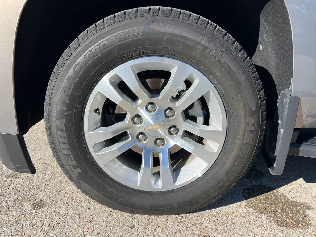 Used 2018 Chevrolet Suburban LS w/ Max Trailering Package image 28