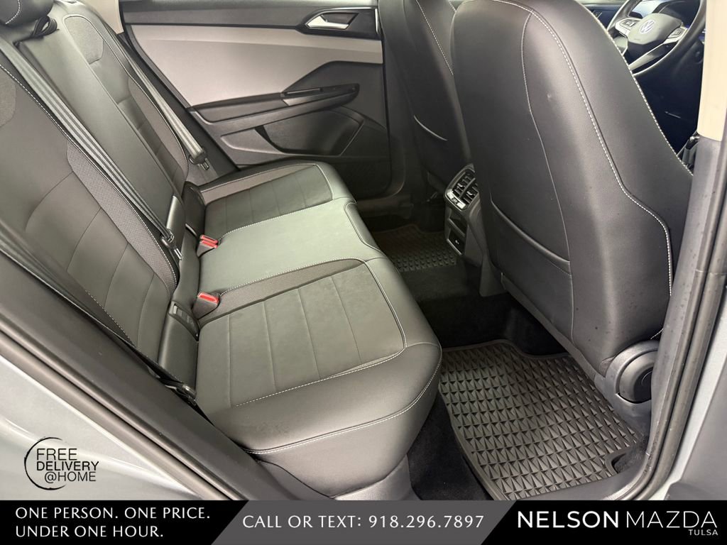 Used 2022 Volkswagen Taos SE image 38