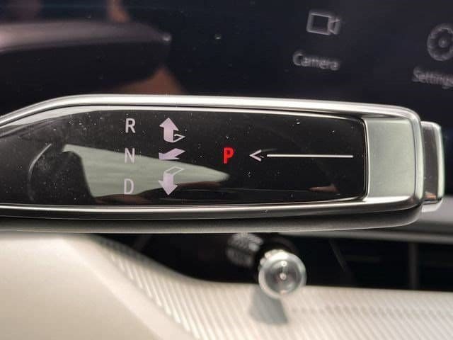 New 2026 Cadillac Optiq Luxury 2 RWD image 17
