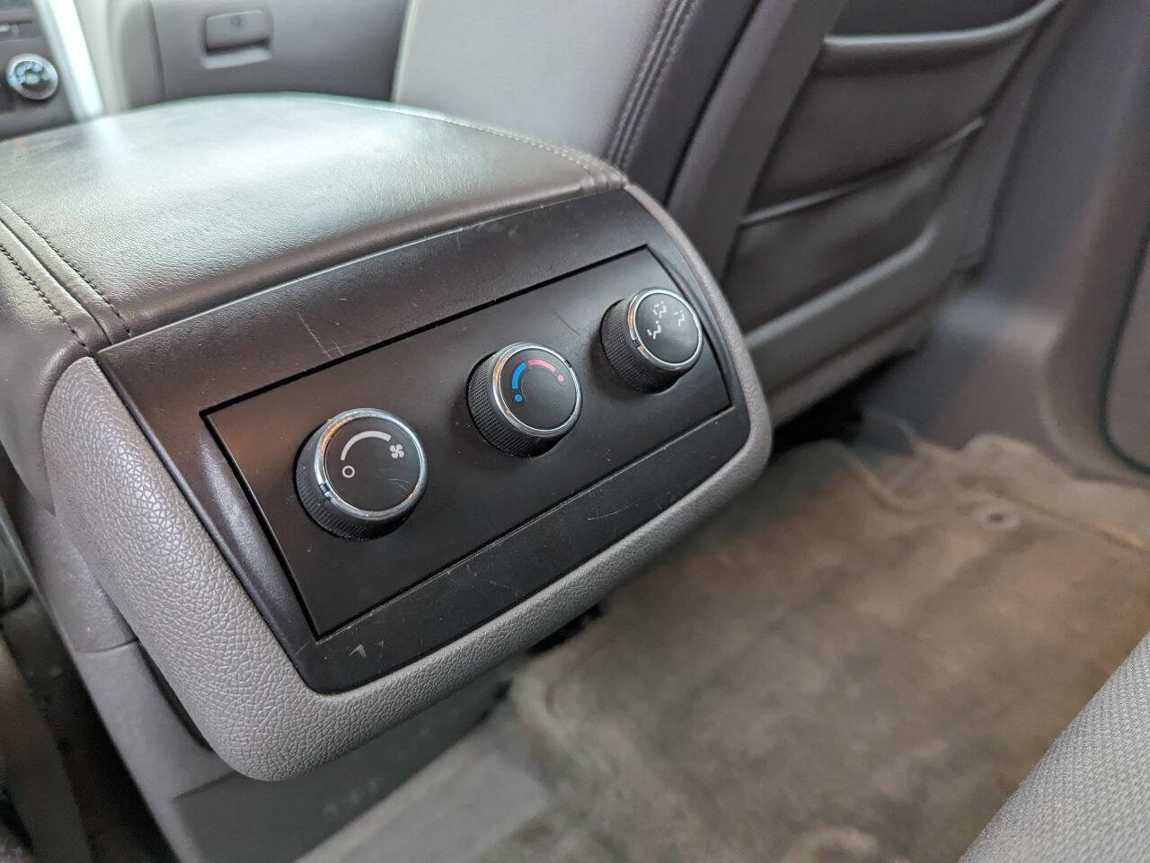 Used 2009 Chevrolet Traverse LS image 16