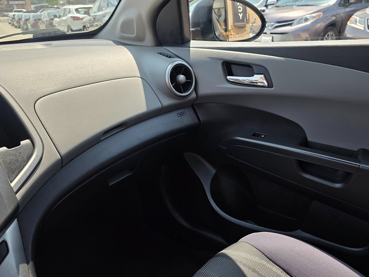 Used 2014 Chevrolet Sonic LT FWD image 35
