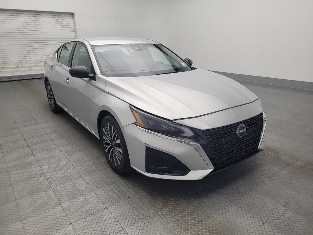 Used 2024 Nissan Altima 2.5 SV image 13