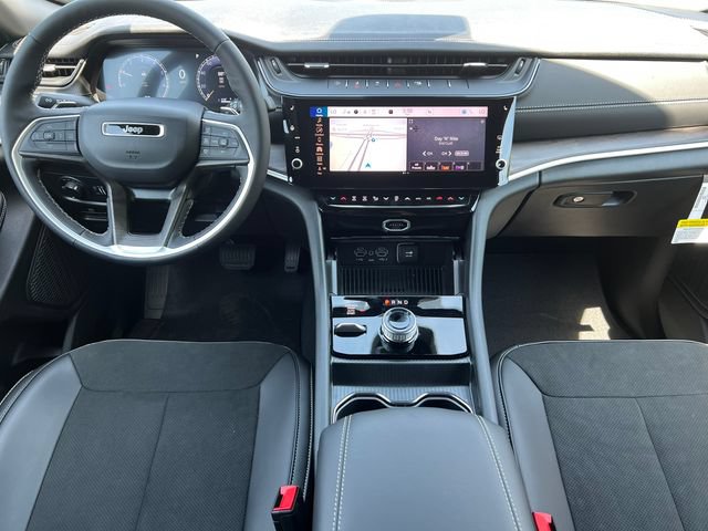 New 2026 Jeep Grand Cherokee L 4WD image 2