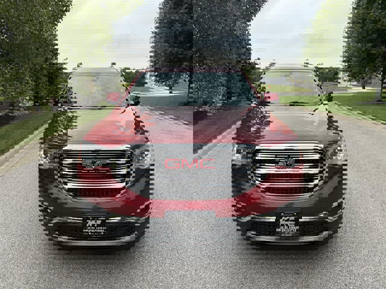 Used 2019 GMC Acadia SLT image 3