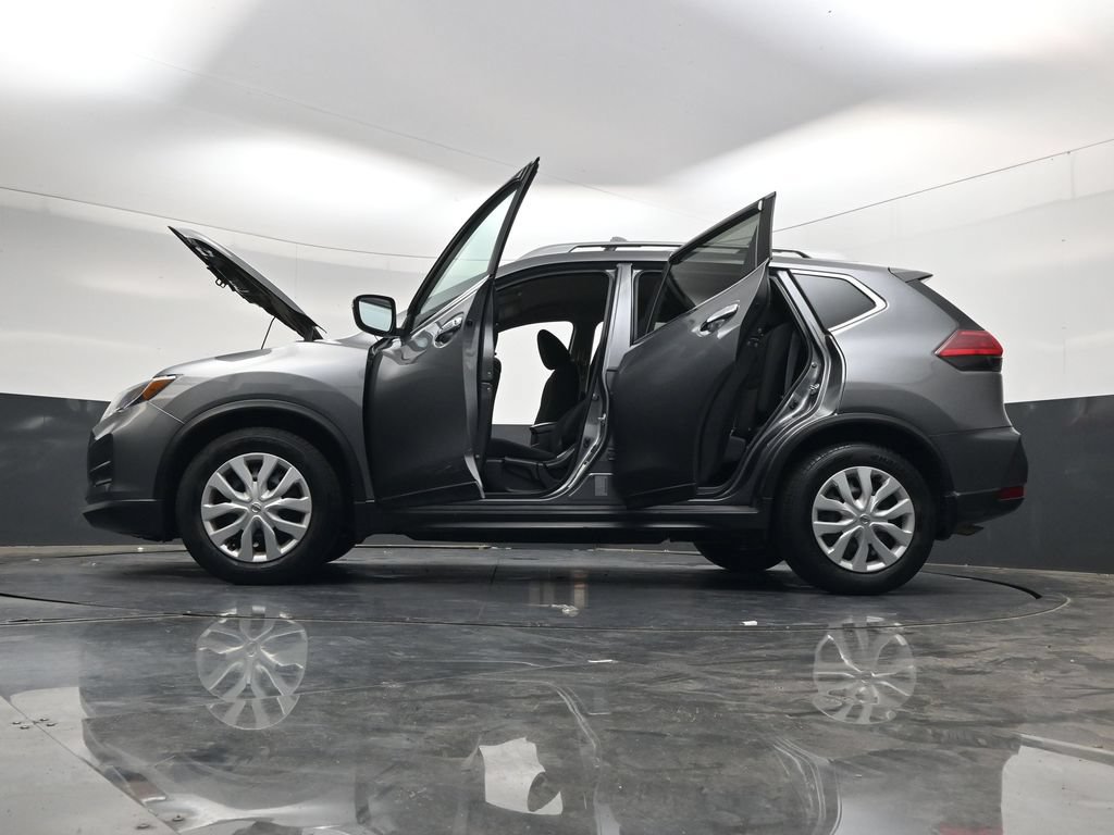 Used 2017 Nissan Rogue S w/ S Appearance Package FWD image 38