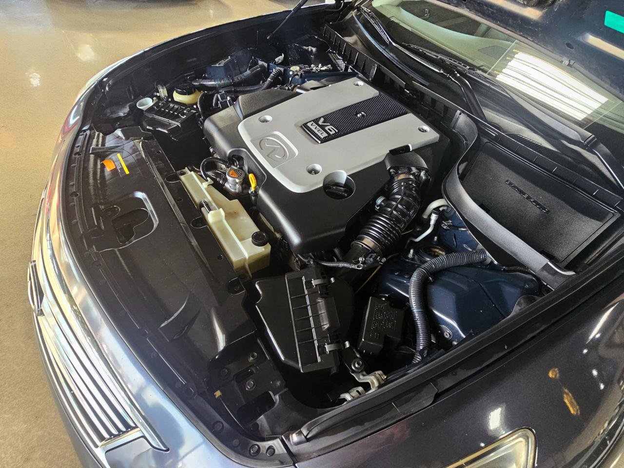 Used 2010 INFINITI G37 Journey w/ Premium Pkg image 38