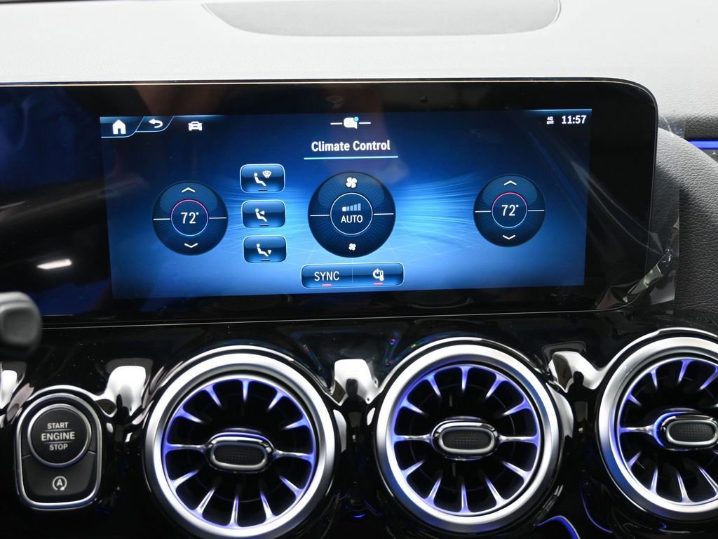New 2025 Mercedes-Benz GLA 250 4MATIC image 16