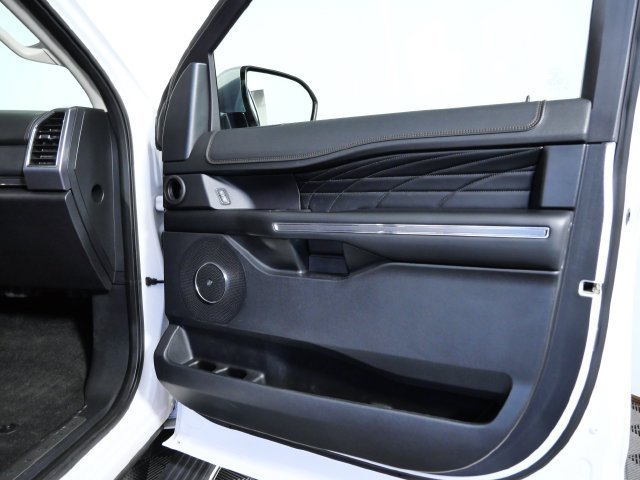 Certified 2019 Ford Expedition Platinum AWD/4WD image 9