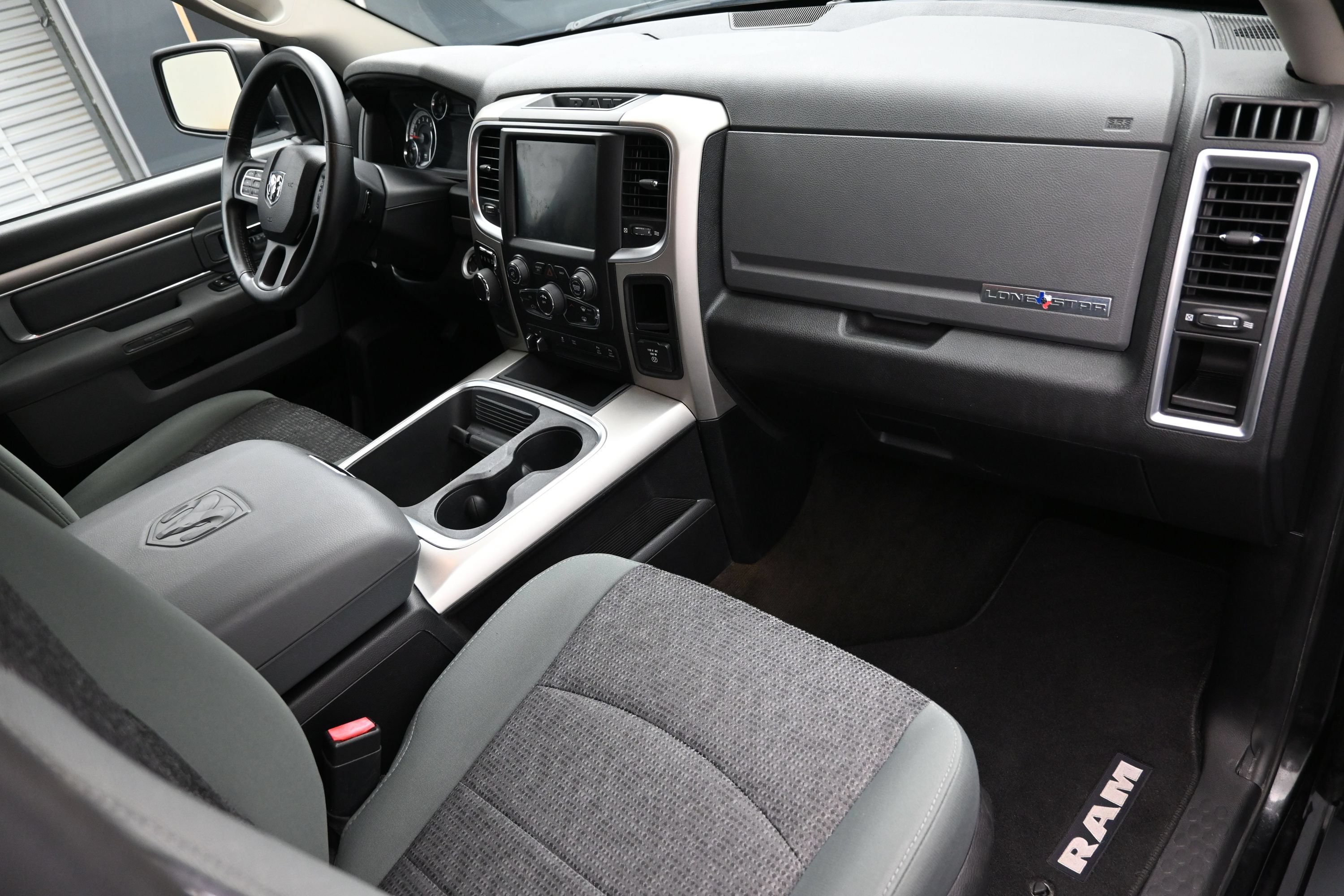 Used 2016 RAM 1500 Lone Star RWD image 41