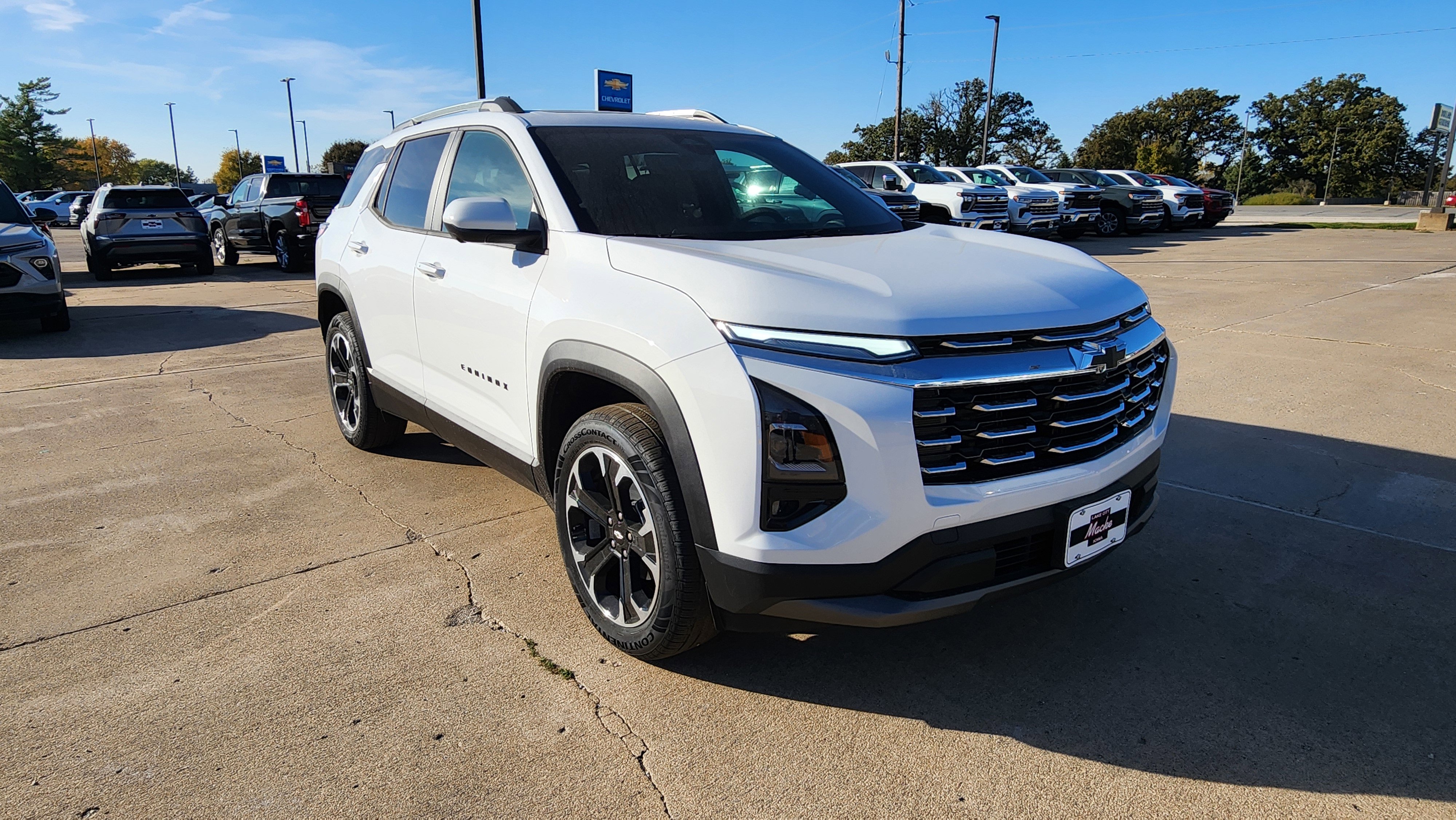New 2026 Chevrolet Equinox LT w/ Convenience Package II image 3