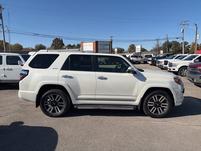 Used 2018 Toyota 4Runner 4WD image 7