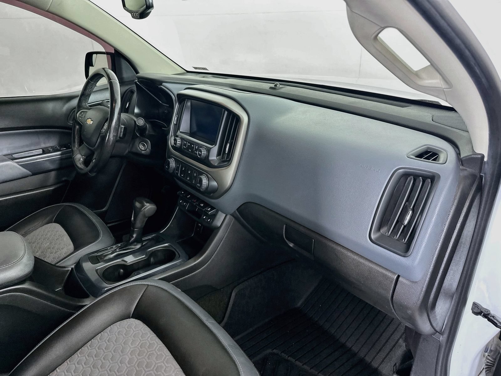 Used 2018 Chevrolet Colorado Z71 AWD/4WD image 27