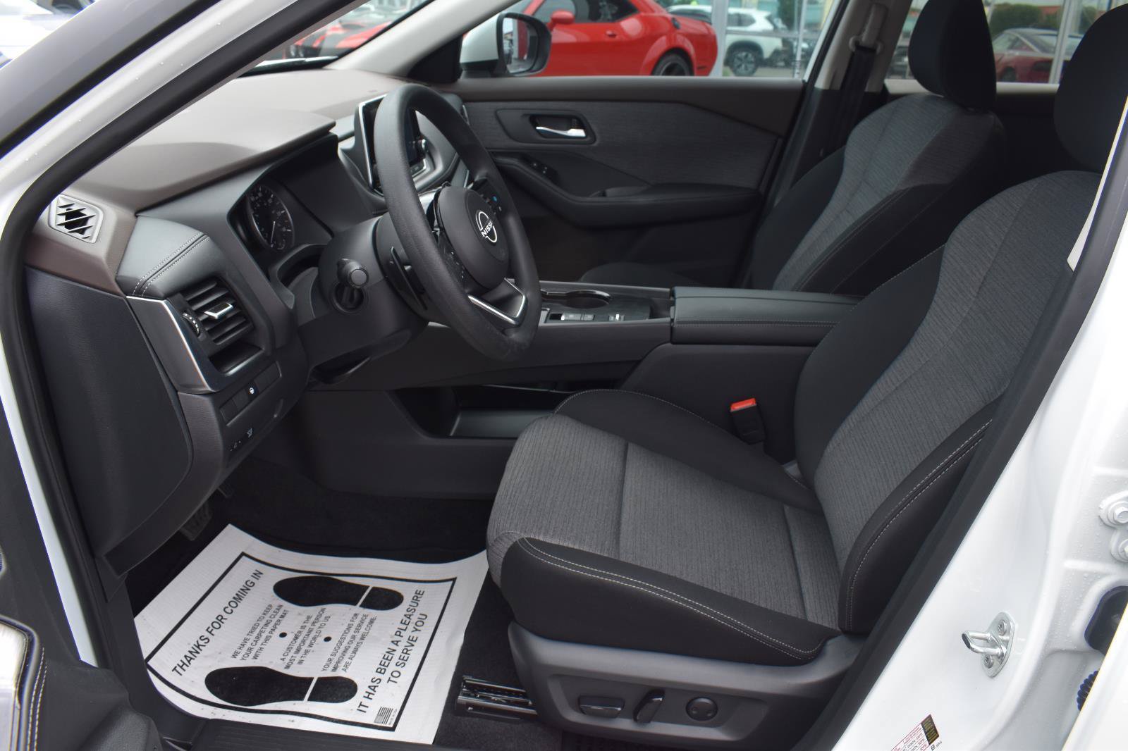 Used 2023 Nissan Rogue SV FWD image 24