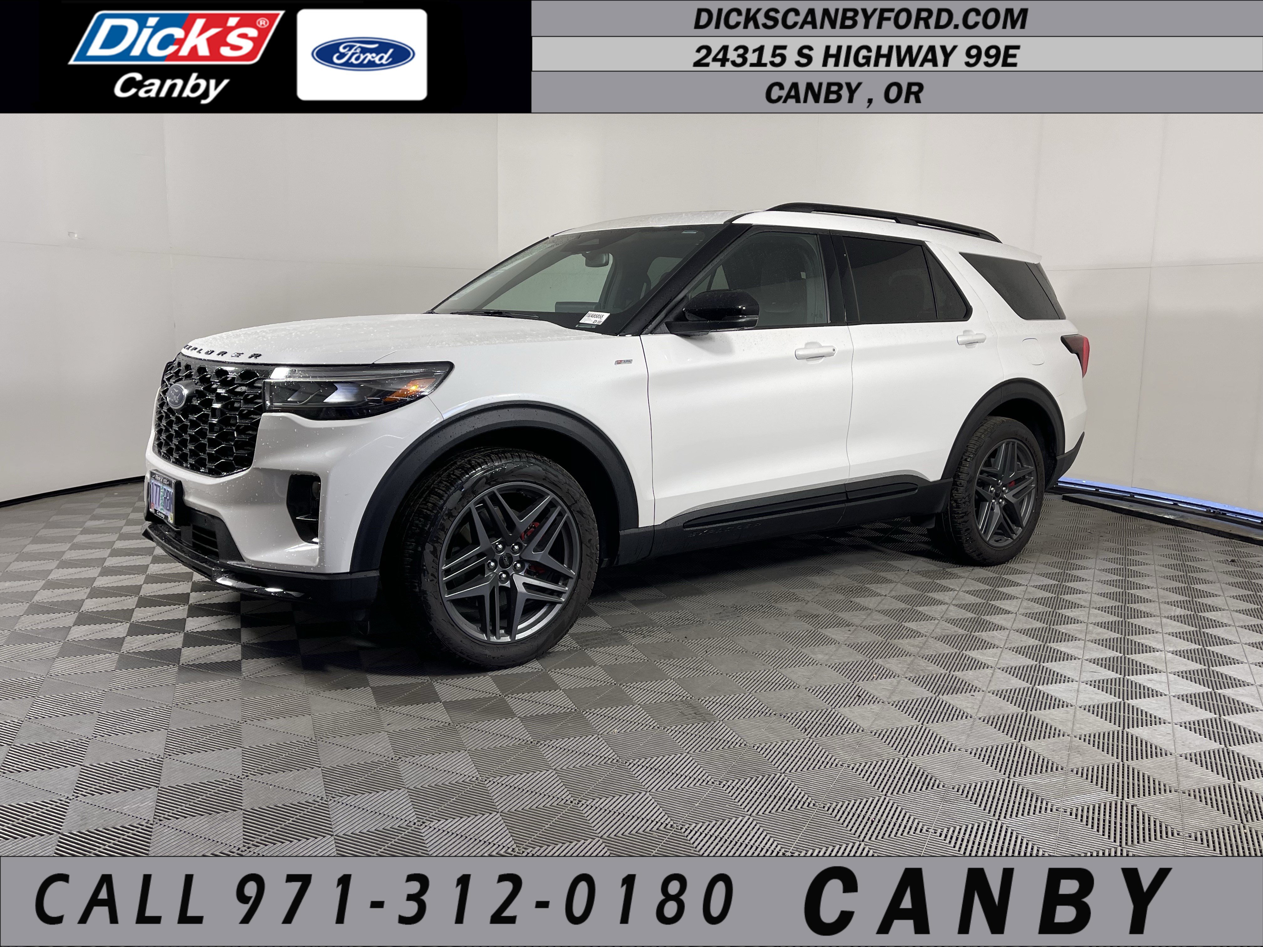 Used 2026 Ford Explorer ST-Line w/ ST-Line Street Pack AWD/4WD image 1