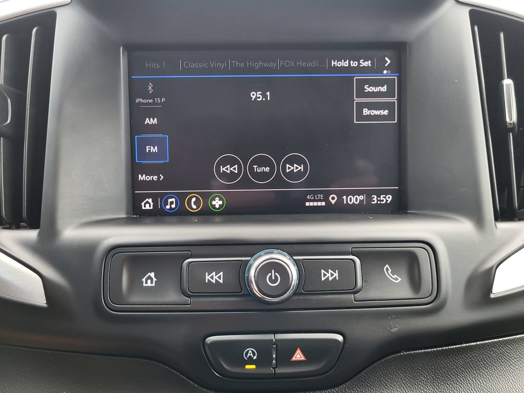 Used 2024 GMC Terrain SLE AWD/4WD image 13